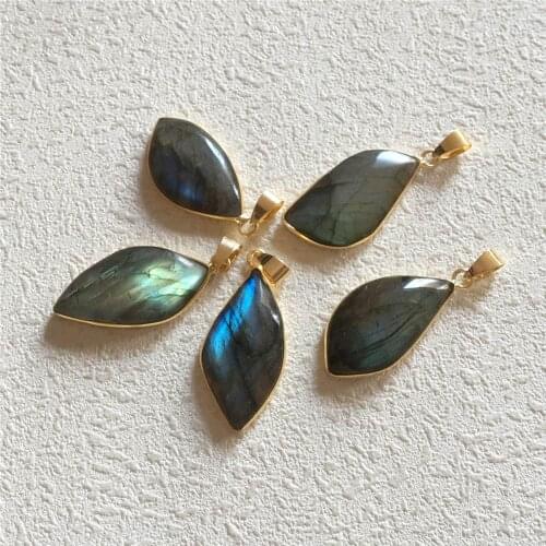 FUWO Wholesale Natural Labradorite Pendant,Genuine Gold Electroplated Shiny Crystal Quartz Jewelry For Women PD347 5Pieces