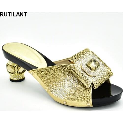Latest Nigerian Party Pumps Women Luxury 2020 Rhinestone Wedding Party Shoes Italian In Women High Quality African Wedding Shoes