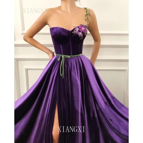 Une épaule musulman robes de soirée 2020 a-ligne velours Appliques fente islamique dubaï arabie saoudite longue formelle robe de