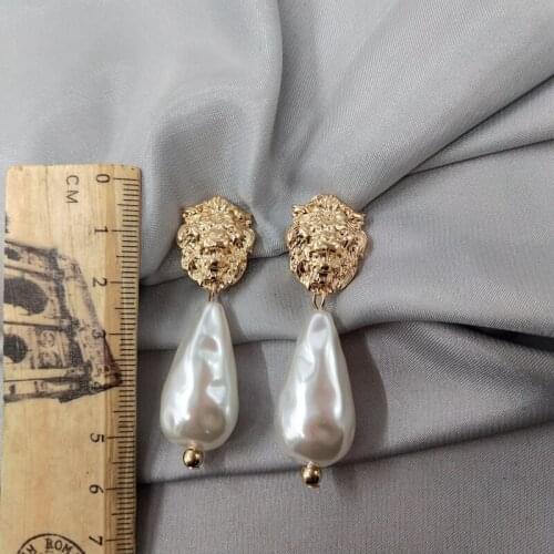Style Qingdao jewelry earrings are retro and fashionable, fashionable, fashionable, earclip, earring, female d42