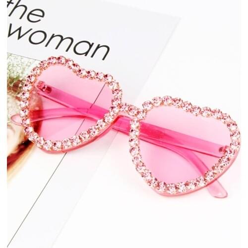 Heart Sunglasses for Ladies 2018 Hot Fashion Candy Pink Sunglasses rhinestone Steampunk Goggles Alloy+Resin Small Sunglasses