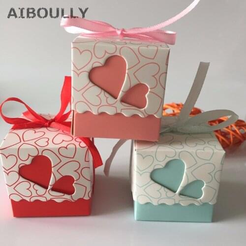 50pcs/lot DIY Beautiful Candy Box with Ribbon Wedding Birthday Favor Gift Boxes Sweet Hearts Cute Box Happy Event Supplies