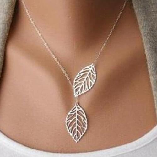 The metal leaf trinket gave her a new fashion necklace