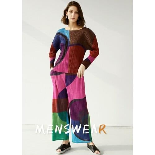 HOT SELLING Miyake Fashion fold o-neck T-shirt + ankle-length pants geometry print suit IN STOCK