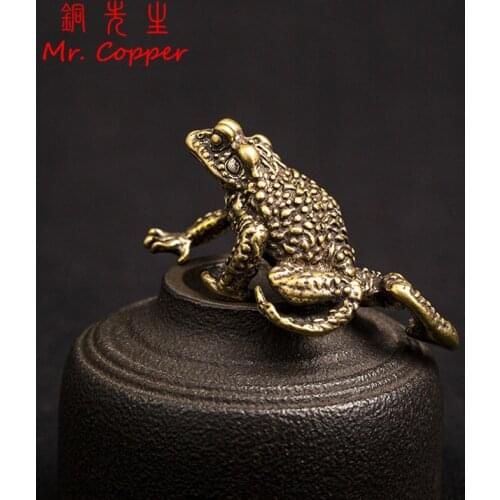 Solid Brass Toad Figurines Miniatures Tea Pet Table Toy Ornament Decoration Crafts Accessories Lucky Copper Animal Statues Decor
