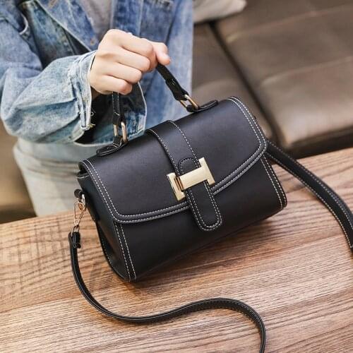 Vintage women handbag small PU Leather Female Shoulder Messenger bags Luxury Designer lady flap Sling bag messenger bags Solid