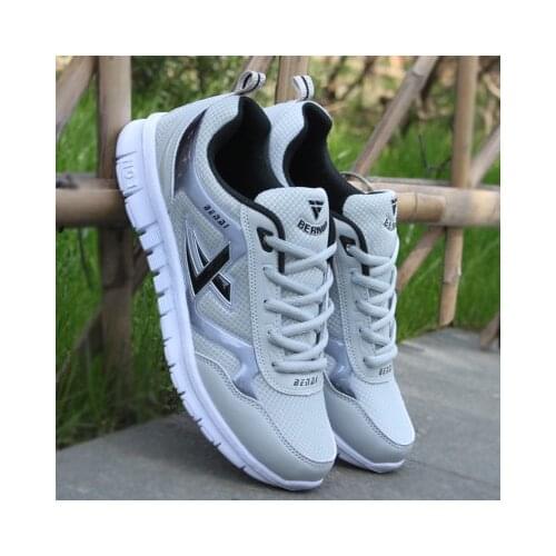 2019 New Men Adult Men Sneakers Summer Breathable Krasovki Shoes Super Light Casual Shoes Male Tenis Masculino Sneakers tyh7