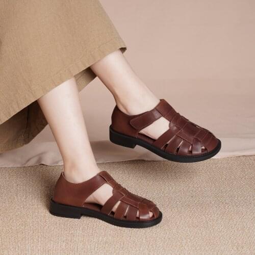 2021 Designer Summer Shoes Genuine Leather Gladiator Sandals Soft Knit Retro Chunky Velcro Shoes Brown