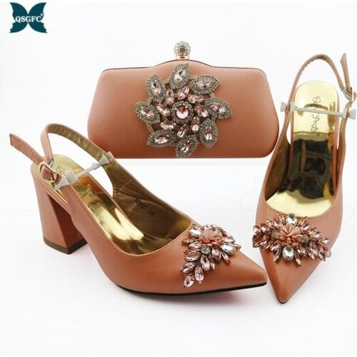 2021 Newest Italian Design Nigerian Party Women Shoes and Bag Set Decorated With Rhinestone and Appliques in Peach Color