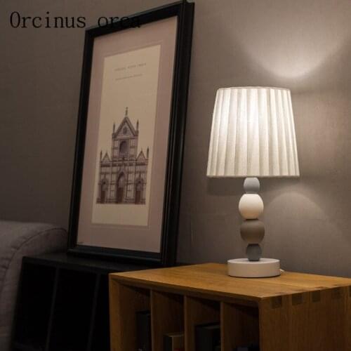 Nordic minimalist modern ceramic table lamp living room bedside lamp American creative fashion table lamp free shipping