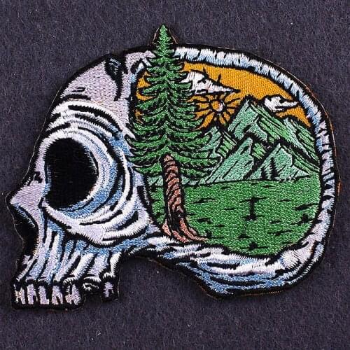 Pulaqi skull Natural stripes applique patch DIY Mountains Embroidered patches for clothing stickers Travel patch on clothes badg