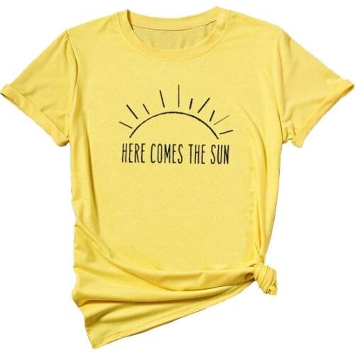 Funny Tees Woman Top HERE COMES THE SUN Plus Size Shirts Women 2021 Fashion Letter Tops Female Short Sleeve T-shirt