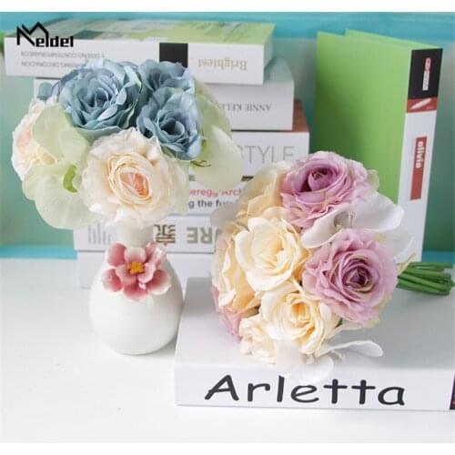 Silk Roses Fake Flowers Small Bride Bouquet Artificial Flowers Home Indoor Accessories Wedding Party DIY Decor Material Floral