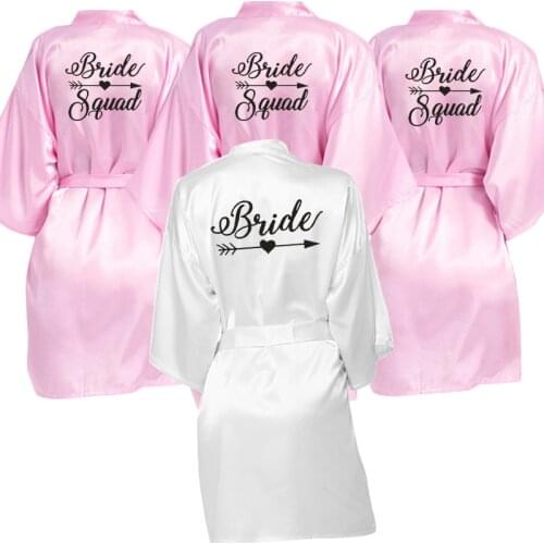Bride&Bride Squad Wedding Robes Bridal Party Kimono Robe Women Wedding Bride Bridesmaid Robes Bachelorette Wedding Preparewear