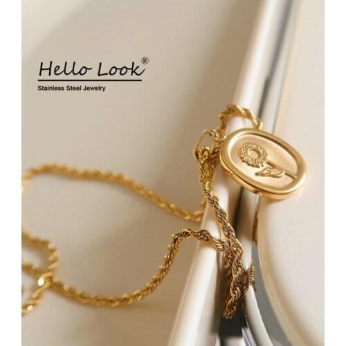 Hellolook Vintage Necklaces