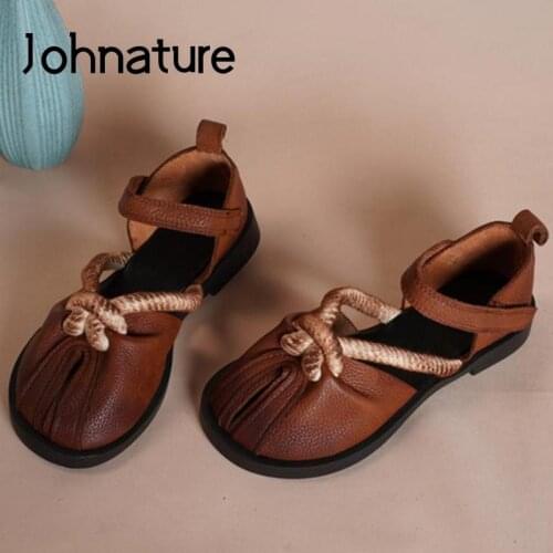 Johnature 2021 Women Sandals Retro Shoes Genuine Leather Hook & Loop Flat With Handmade Concise Sewing Leisure Ladies Sandals