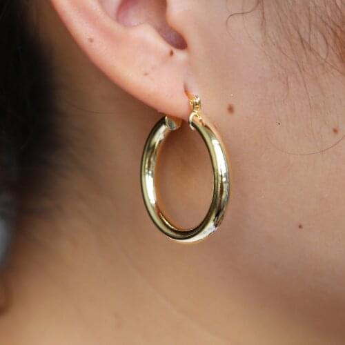 30mm smooth hoop earring silver color ear pin Brass hoop fashion classic Women Medium sized hoop earring