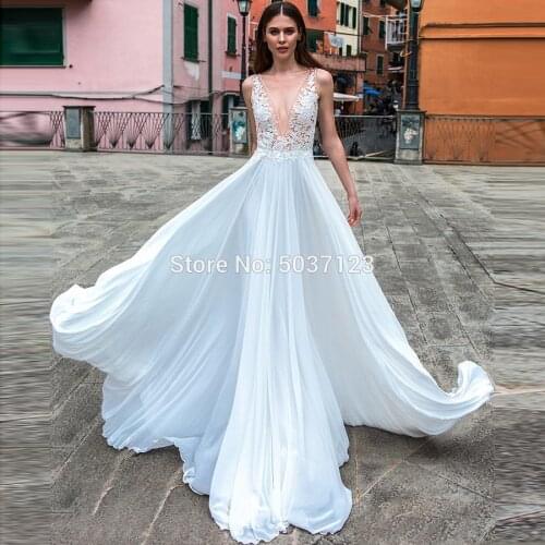 Beach A Line Chiffon Wedding Dresses Deep V Neck Floor Length Sweep Train Button Illusion Wedding Bridal Gowns Vestido De Noiva