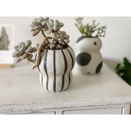 Nordic Ins Creative Handmade Ceramics Striped Flower Pot Vase Balcony Succulents Bonsai Pot Crafts Garden Decoration Accessories