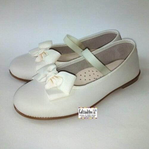 Communion shoes for girl leather beig washable with elastic, of Dobsons.com Girls