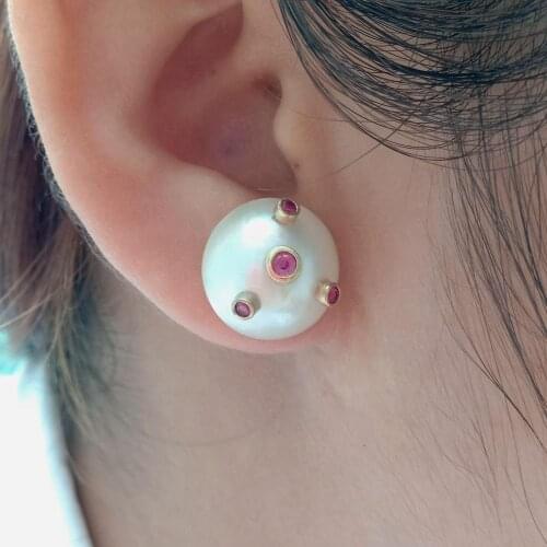 Natural White Mabe Pearl Red Cubic Zirconia Rhinestone Stud Earrings Fashion Jewelry for Women Gifts Daily/Shopping New