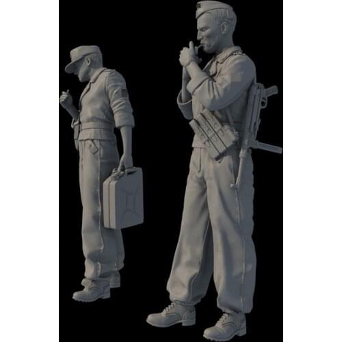 1/35 Resin Model figure GK Soldier Tanker Set Military theme of WWII Unassembled and unpainted kit