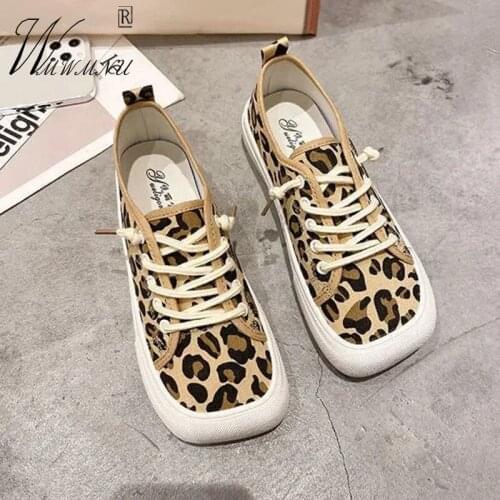 WMWMNU Women's Sneakers