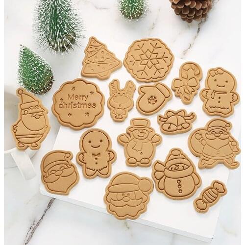 New Christmas Cookie Stamp Biscuit DIY Mold 3D Cookie Cake Cutter Baking Mould Xmas Cookie Cutters Color Random