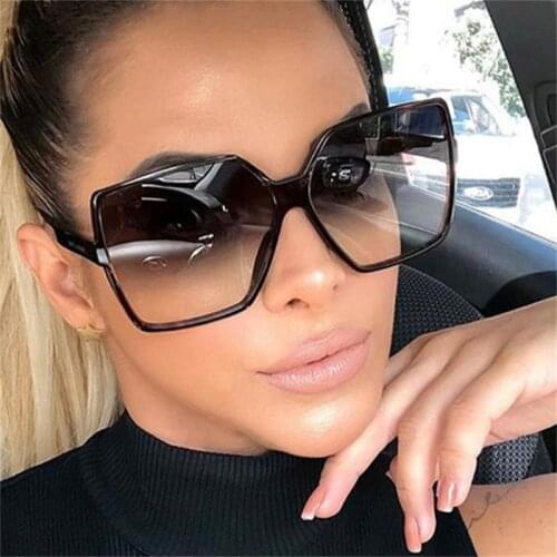 Unisex Trendy Gradient Square Sunglasses Transparent Frame Red Oversized Glasses Vintage Retro Mens Womens Sunglasses Gafas
