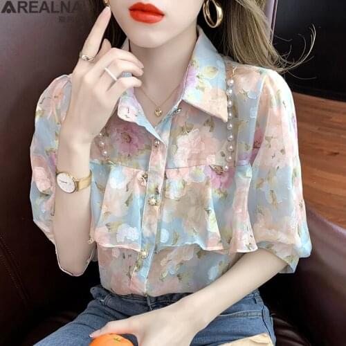 Vintage Turn-down Collar floral Women Blouse Shirts Korean fashion summer Pearl ruffle Female Blouse Tops 2021 chemise femme XXL