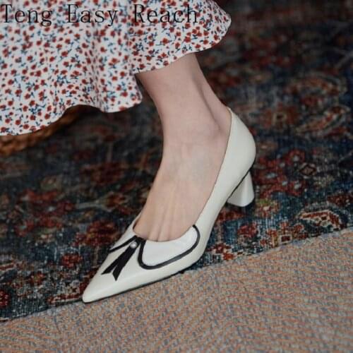 2021 Chic Genuine Natural Leather Zapatos Para Mujer Turndown Neckline Design Womens Heels Wedding Shoes Bride Lady Pumps