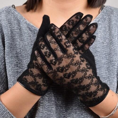[BYSIFA] Sexy Black Lace Wool Cashmere Gloves Ladies Trendy Winter Gloves Lace Embroidery Soft Women Mittens Gloves Pink Grey