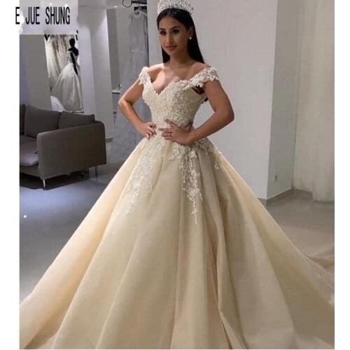 E JUE SHUNG Vintage Princess Wedding Dresses Off Shoulder V Neck Appliques Champagne Bride Dresses Lace Up Wedding Gowns