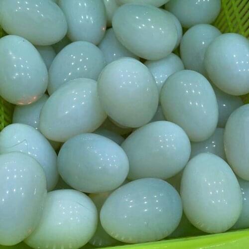 Natural opal quartz egg-shaped crystal healing ball ball gem 1