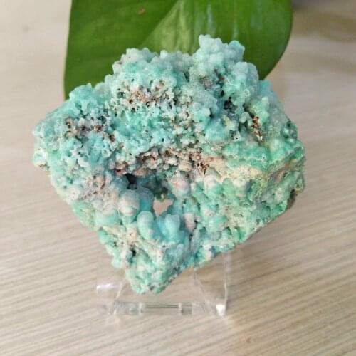 Natural clear water green ore specimen specimens home decoration gem collection of scientific research and teaching