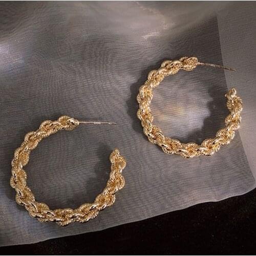 New C-shaped Stud Earrings For Women 2021 Pendientes Bijoux Gold Color Twist Earrings Wedding Ear Jewelry Women Fashion Jewelry