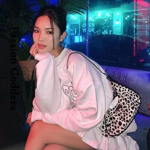 2021 Women Streetwear Letter Printed Loose Sweatshirts Long Sleeve Oversized Pullovers Spring Batwing Sleeve Crewneck Sweatshirt