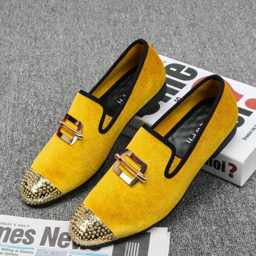 XQWFH 2019 New Gold Velvet and Gold Toe Men Loafers Fashion Party Wedding Men Dress Shoes Mens Flats Sneakers
