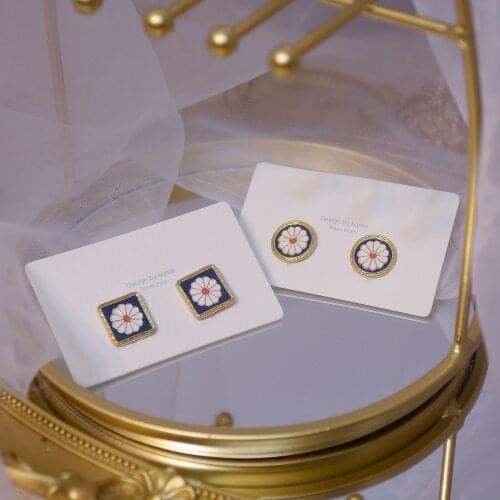 Unique Romantic Delicate Jewelry Elegant Daisy Flower Stud Earrings for Women 14k Gold Plated Earrings