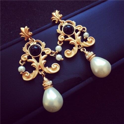 Vintage Baroque Earring Female Pendientes Mujer Moda 2018 Gold Earrings For Women Pearl Flower Drop Earring Jewelry Pendientes