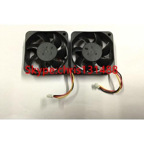 Free shipping Origianl CAR AUDIO FAN BRUSHLESS AFB04512LB 12V DC Sensor (Tach) 0.11A 45x45x15mm FOR RNS510