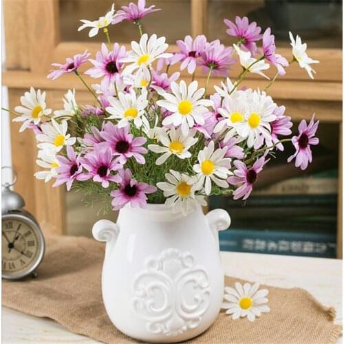 One Bouquet 5 Heads Cute Silk Daisy Artificial Decorative Flower Wedding Christmas Flower Bouquet Home Room Table Decoration