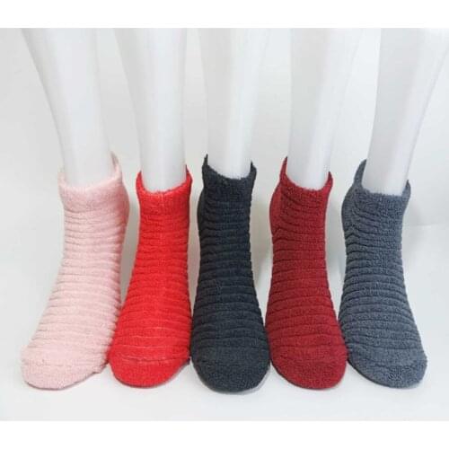 5 Pairs/Set Reverse Women Towel Booties Socks Female Warmes Thick Snow Casual Colorful Sock Slippers