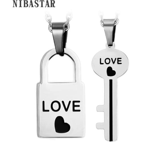 Fashion 2pcs Set Pendant Necklaces Lovers Stainless Steel Lock Link and Key Chains Necklaces Valentine Day Famous Brand Jewelry