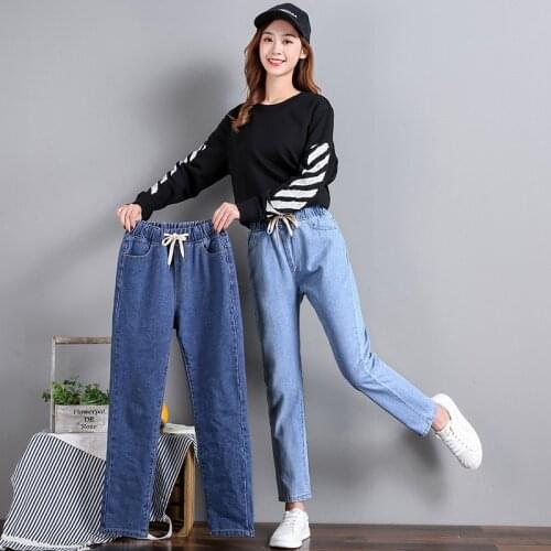 August twenty Women's Loose Jeans
