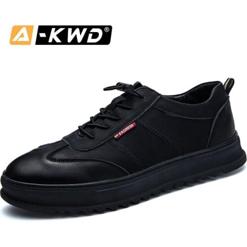 Fashion Black Trainers Low Top Pu Men Sneakers Luxury Brand Comfort Slip-on Sapato Social Masculino Couro Breathable Mens Shoes