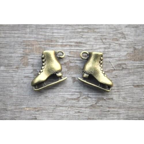 8pcs-Ice Skate Charms Antique Tibetan bronze 3 D Roller skates charm pendants 20x17X6mm