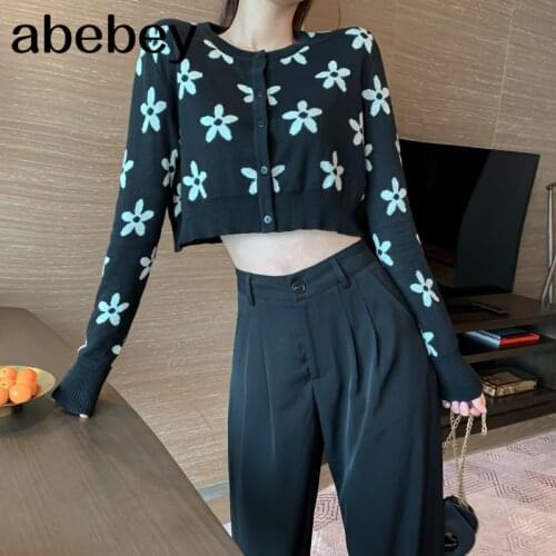Long Sleeve Crop Top Women Autumn 2020 Korean Fashion Vintage Flower Cropped Cardigan Knitted Sweater Tops Black Knitwear T522