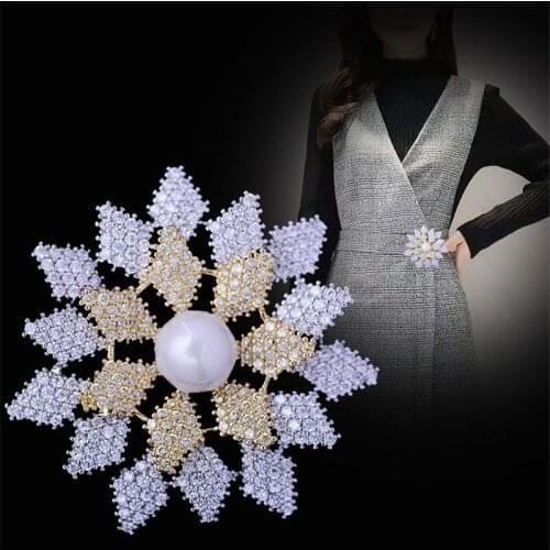 OKILY Luxurious Beautiful Sunflower Broochpin Women Zirconia Snowflake with Pearl Brooch Pins Family Christmas Gift Flower Broch