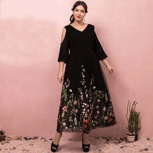 Flowers Embroidery A-Line Evening Dress V-Neck Zipper Back Three Quarter Sleeves Ankle-Length Plus Size Women Formal Gowns D838